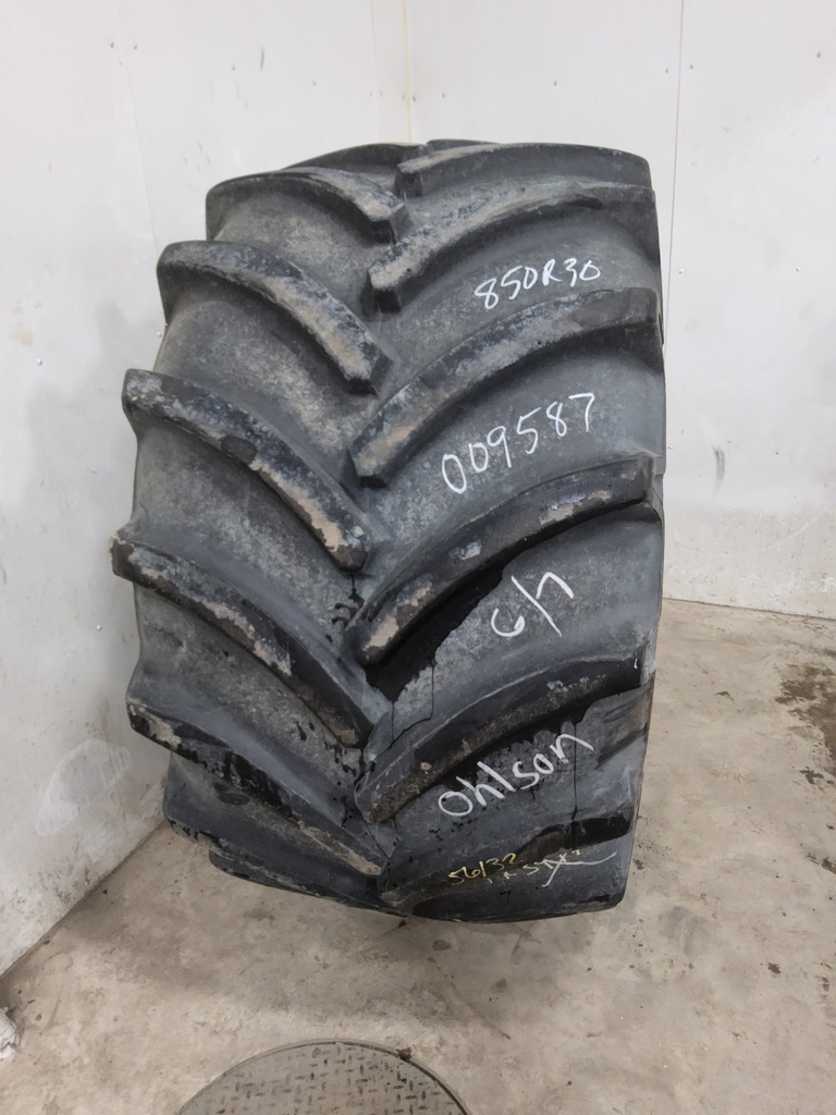 LSW 850/55R30 Goodyear Farm Optitrac R-1W 186D 70%