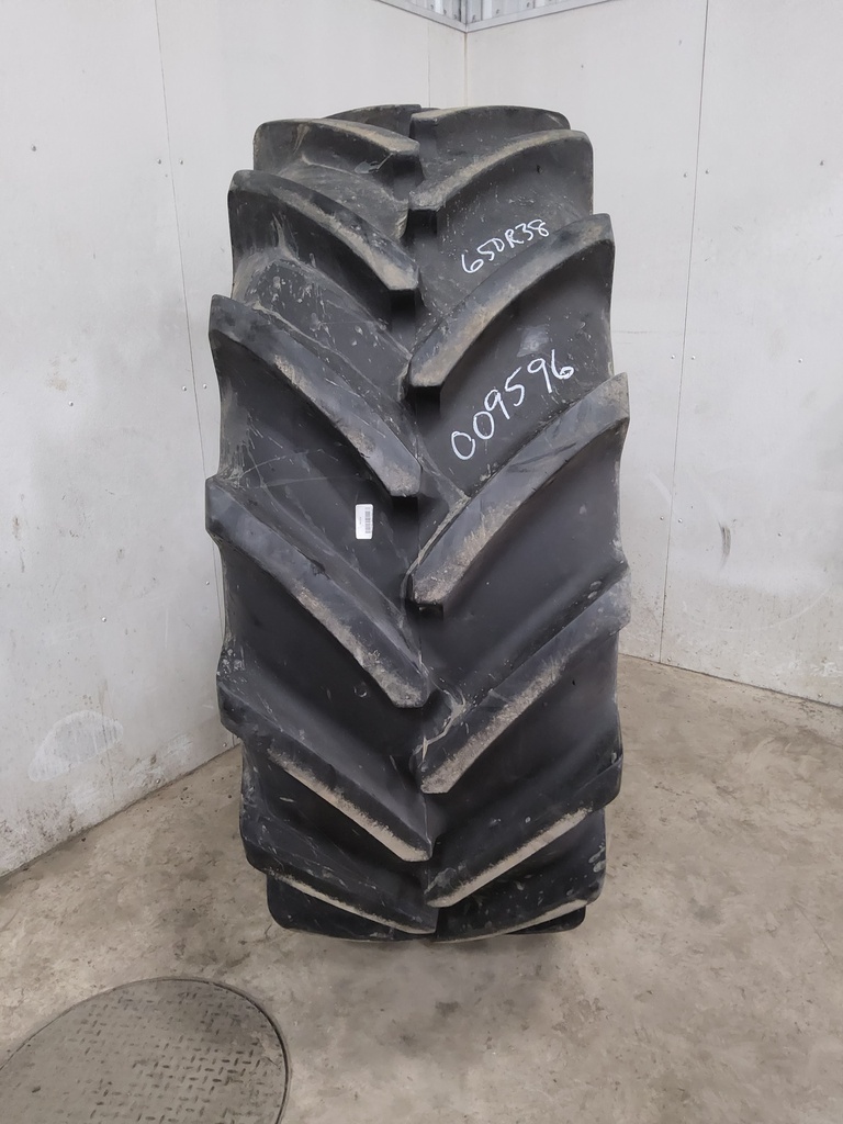 650/75R38 Michelin MachXBib R-1W 169B 90%