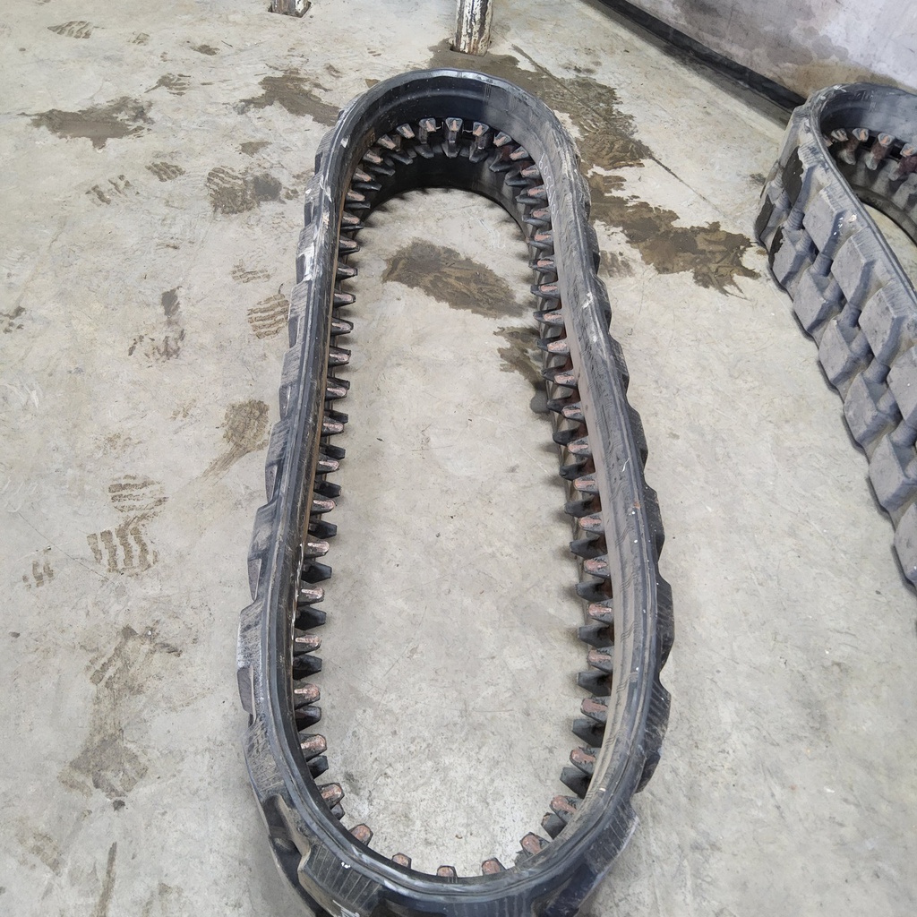 13" Bridgestone Track Polar Tread Rubber Track Machine