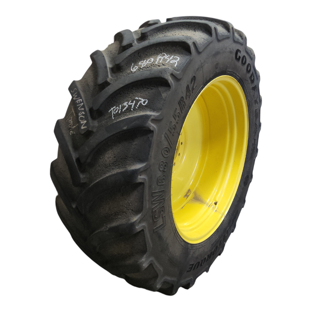 LSW 680/55R42 Goodyear Farm OptiTorque R-1 on John Deere Yellow 12-Hole Formed Plate Sprayer 80%