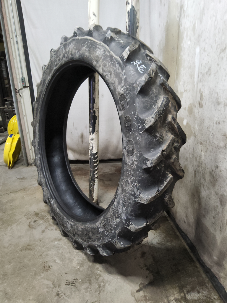 380/90R54 Goodyear Farm DT800 Super Traction R-1W 152B 55%