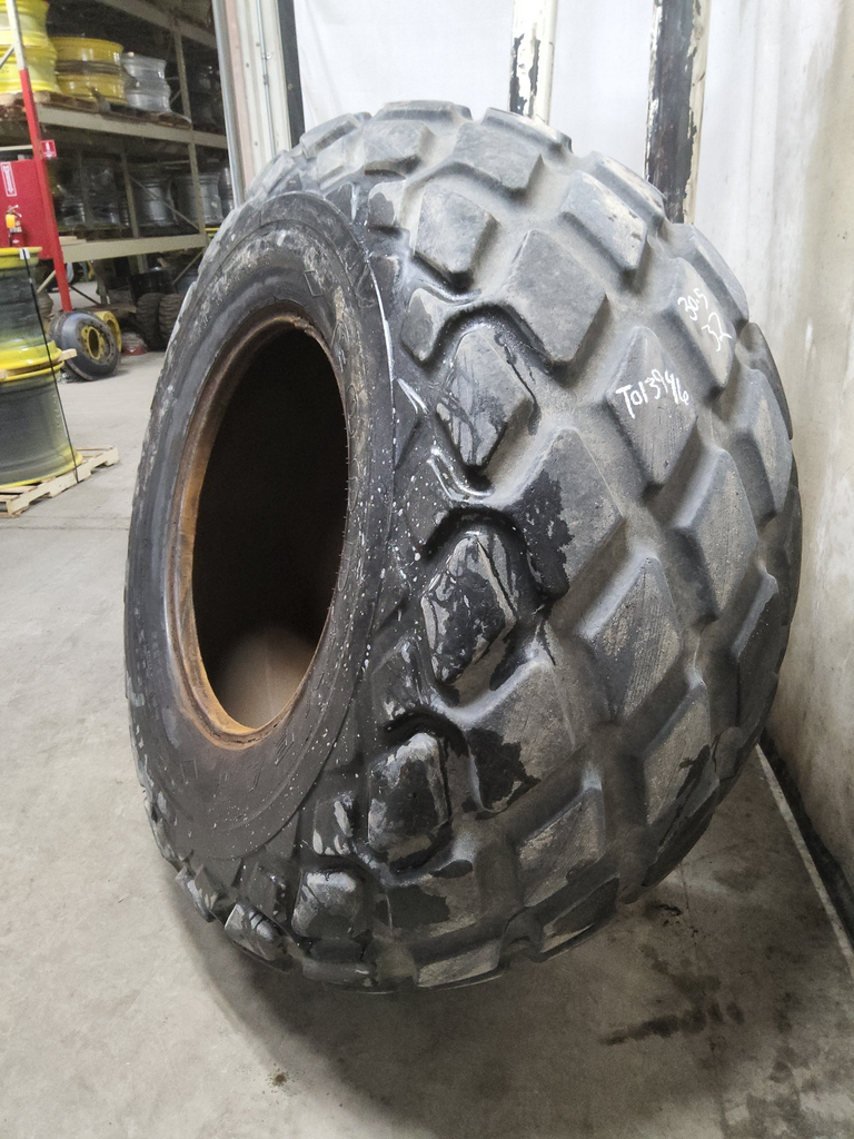 30.5/L-32 Goodyear Farm All Weather R-3 , G (14 Ply) 75%