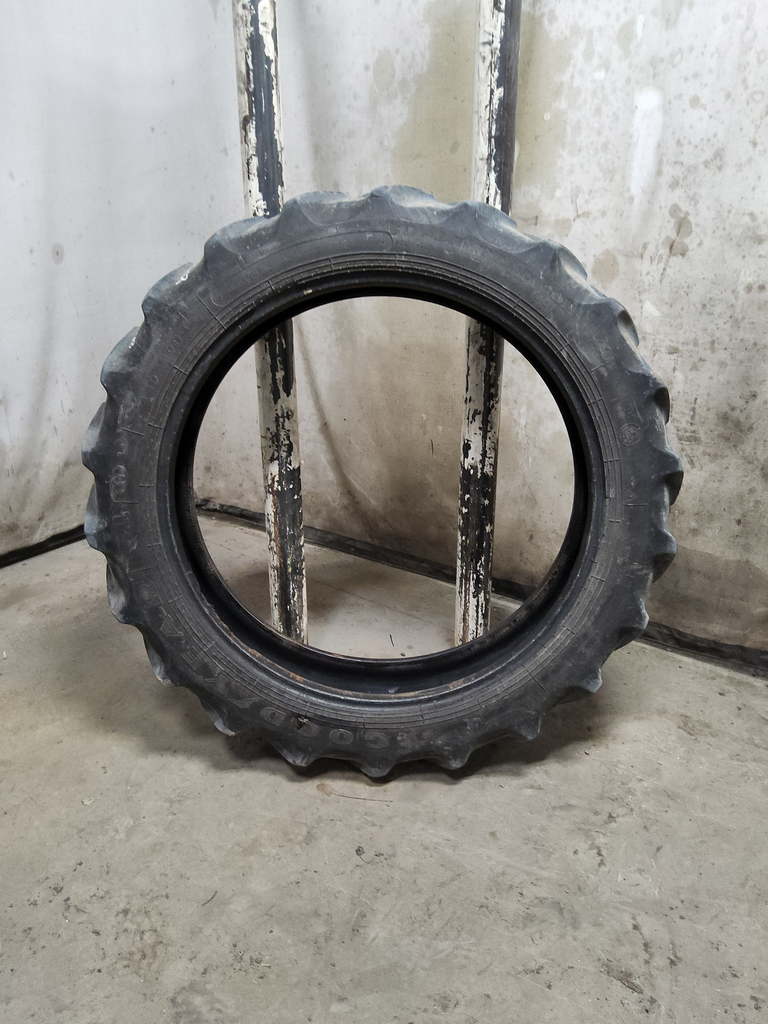 320/80R42 Goodyear Farm DT800 Super Traction R-1W 141B 50%