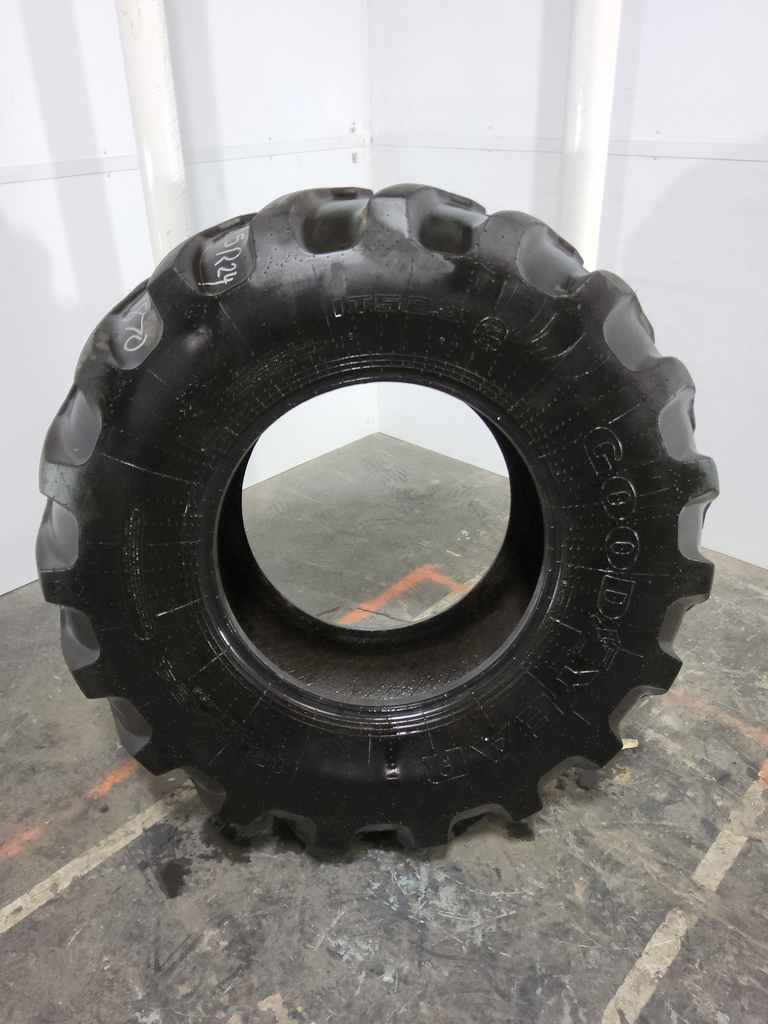 19.5/LR24 Goodyear Farm Radial IT510 R-4 152A8 85%