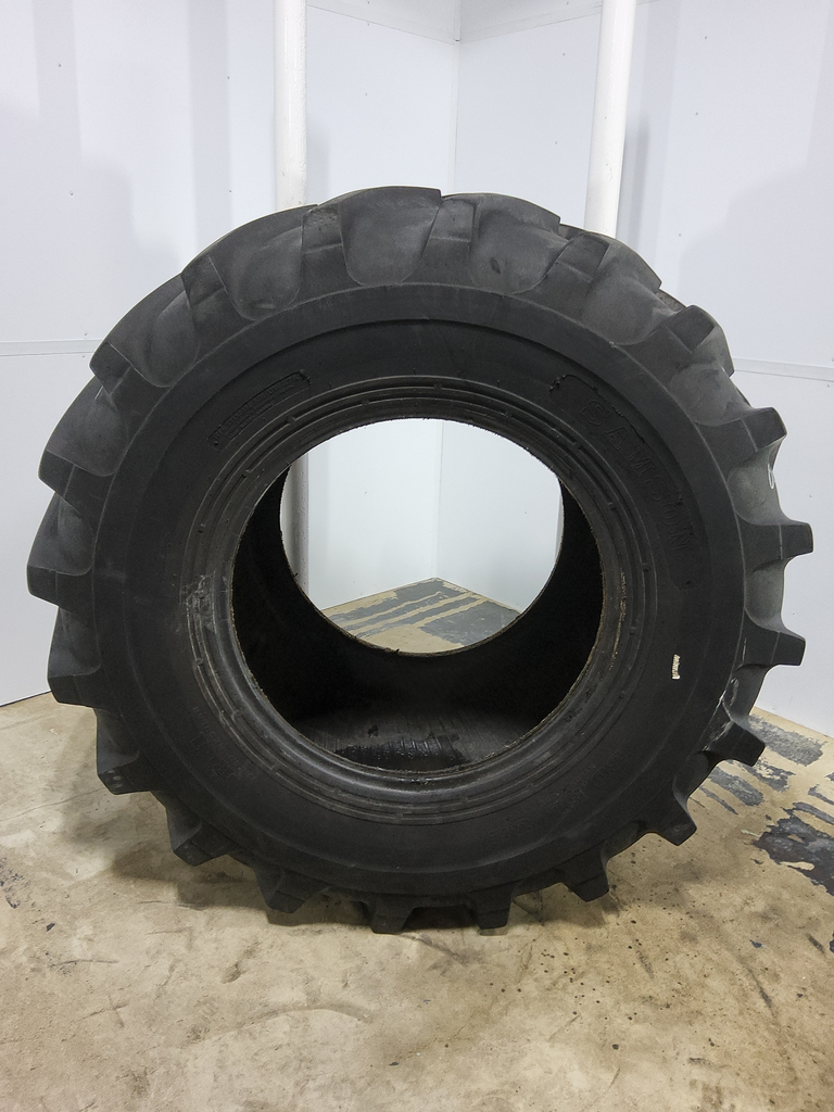 30.5/L-32 Samson Farm Rear Agri-Track R-1+ , H (16 Ply) 80%