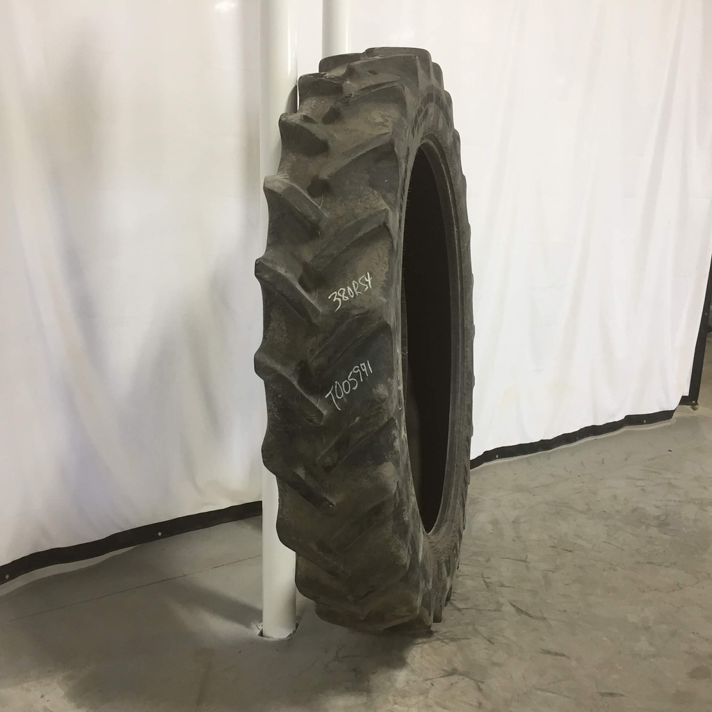 380/90R54 Goodyear Farm DT800 Super Traction R-1W 152 B 55%