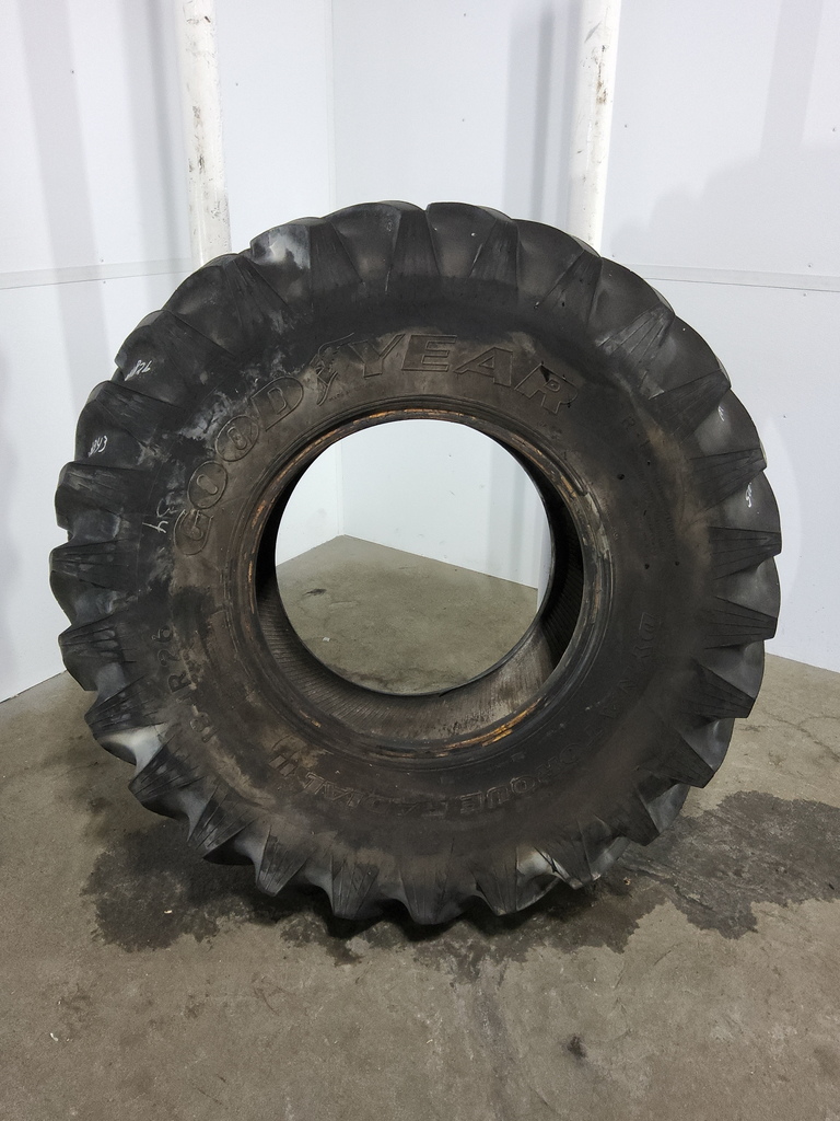 18.4/R26 Goodyear Farm Dyna Torque Radial II R-1 140B 99%