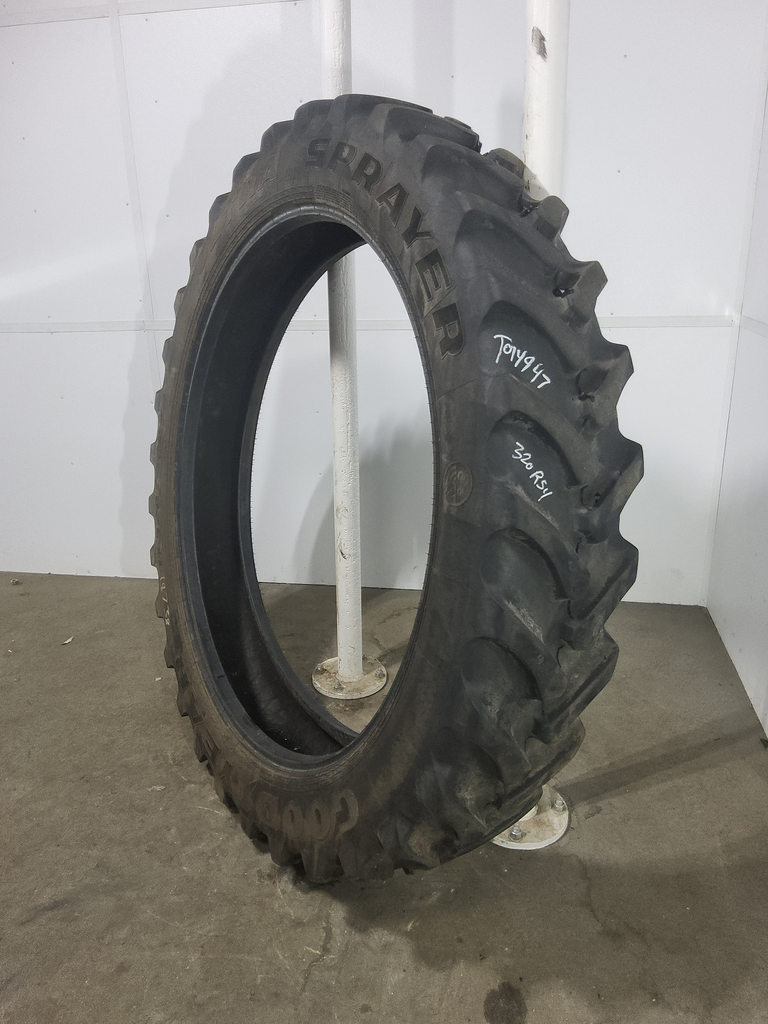 IF 320/90R54 Goodyear Farm Ultra Sprayer R-1 162D 85%