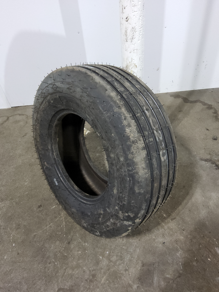 11/L-15 Goodyear Farm FI Highway Service II I-1 D (8 Ply), 99%