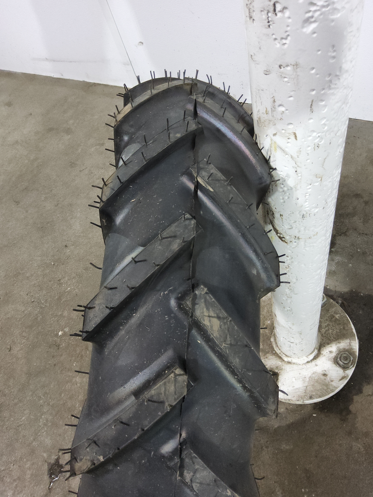 7.60-15 Goodyear Farm Sure Grip Traction SL I-3 E (10 Ply), 99%