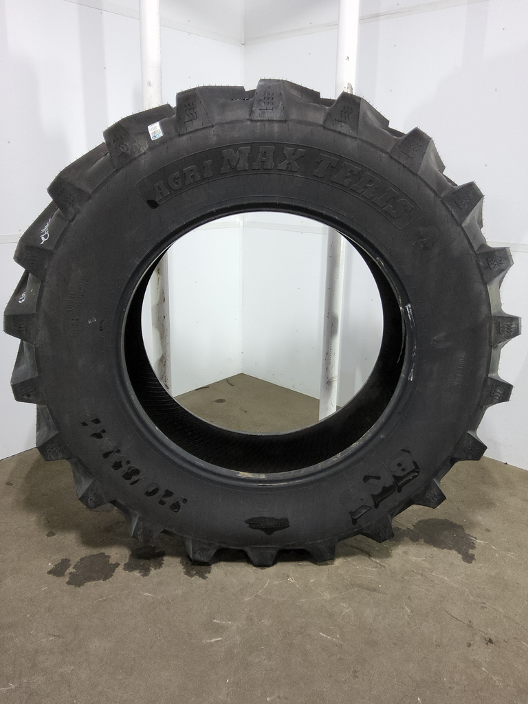 520/85R42 BKT Tires Agrimax Teris R-1 168D 99%