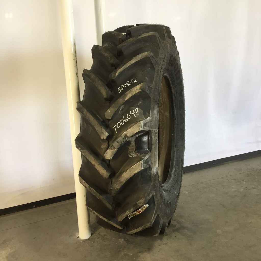 580/85R42 Goodyear Farm Optitrac R-1W 166 B 95%