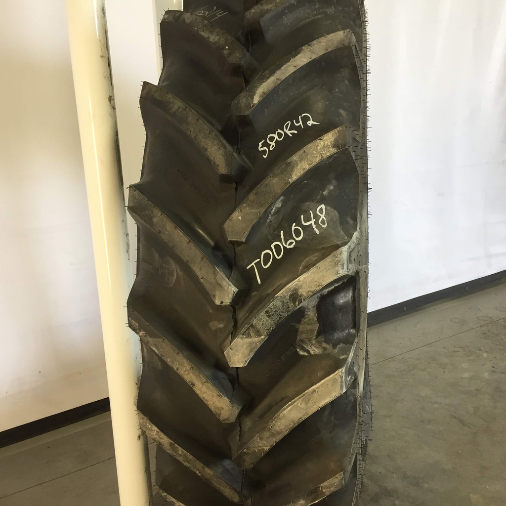 580/85R42 Goodyear Farm Optitrac R-1W 166 B 95%