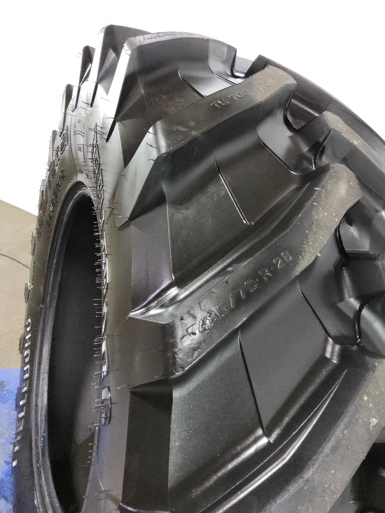 480/70R28 Trelleborg TM700 Progressive Traction R-1W 140D 95%