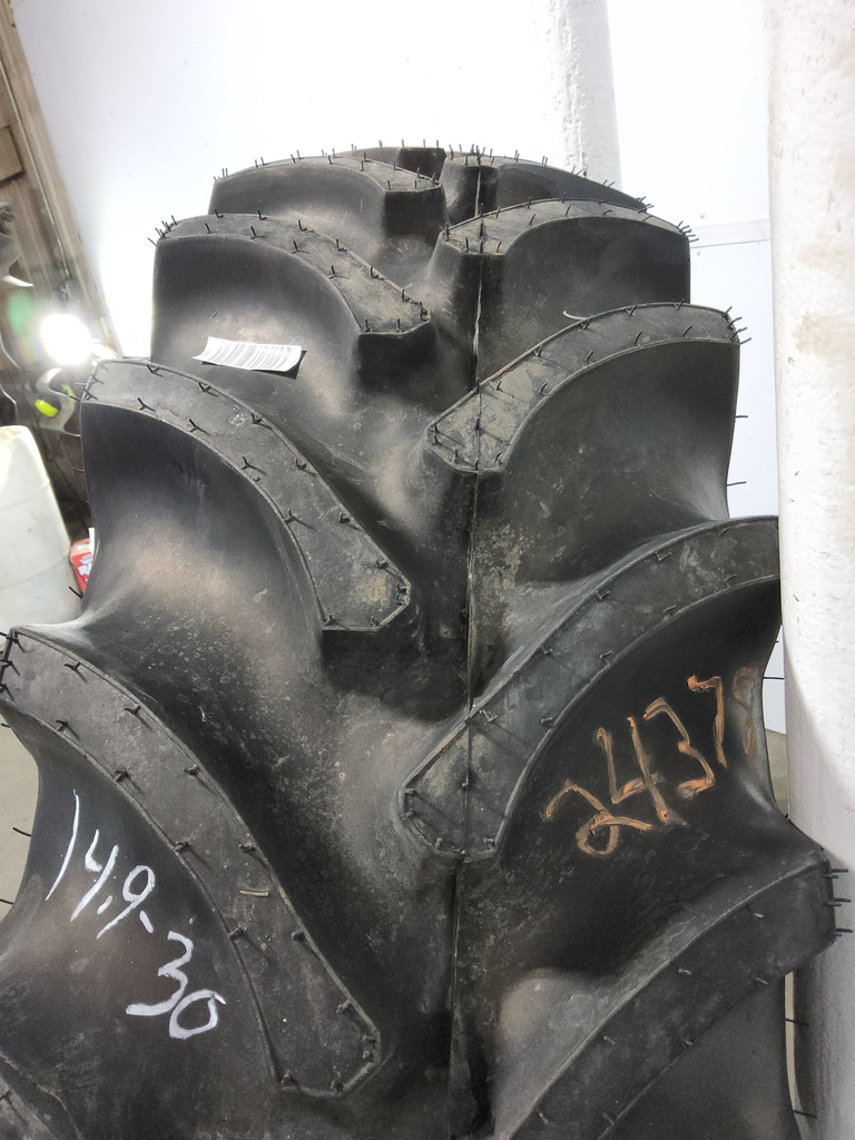 380/85R30 Firestone Radial All Traction FWD R-1 135A8 99%