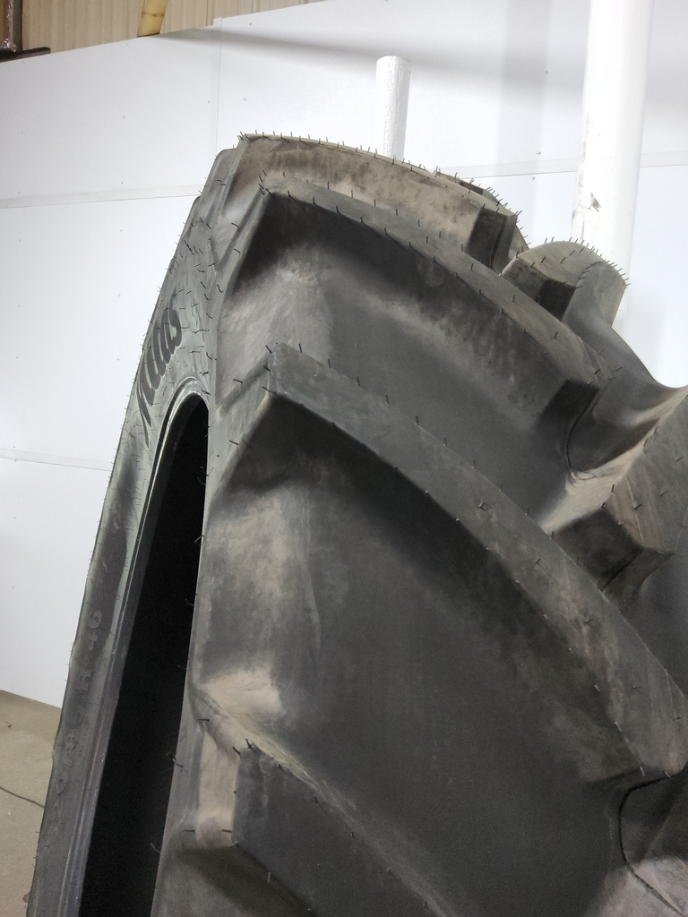 520/85R46 Mitas AC85 Radial R-1W