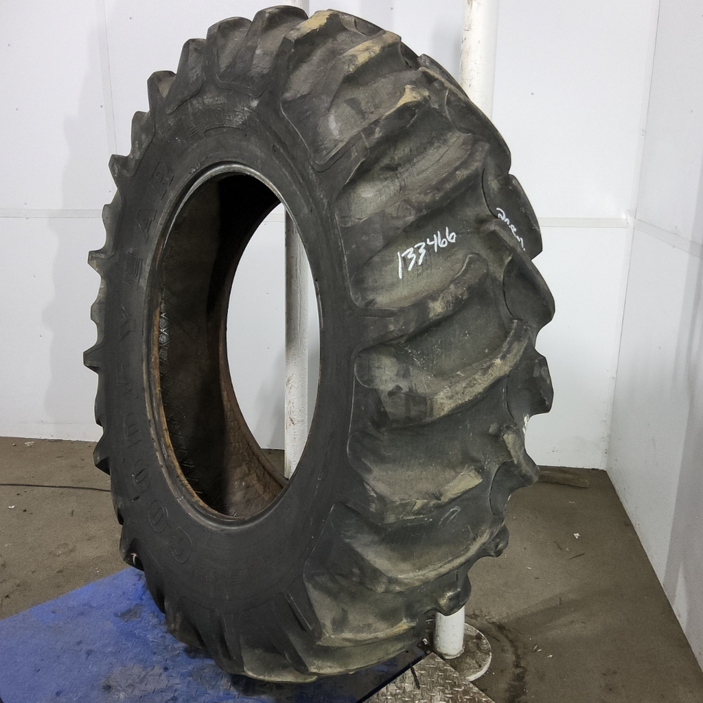 20.8-38 Goodyear Farm Dyna Torque II R-1 D (8 Ply), 75%