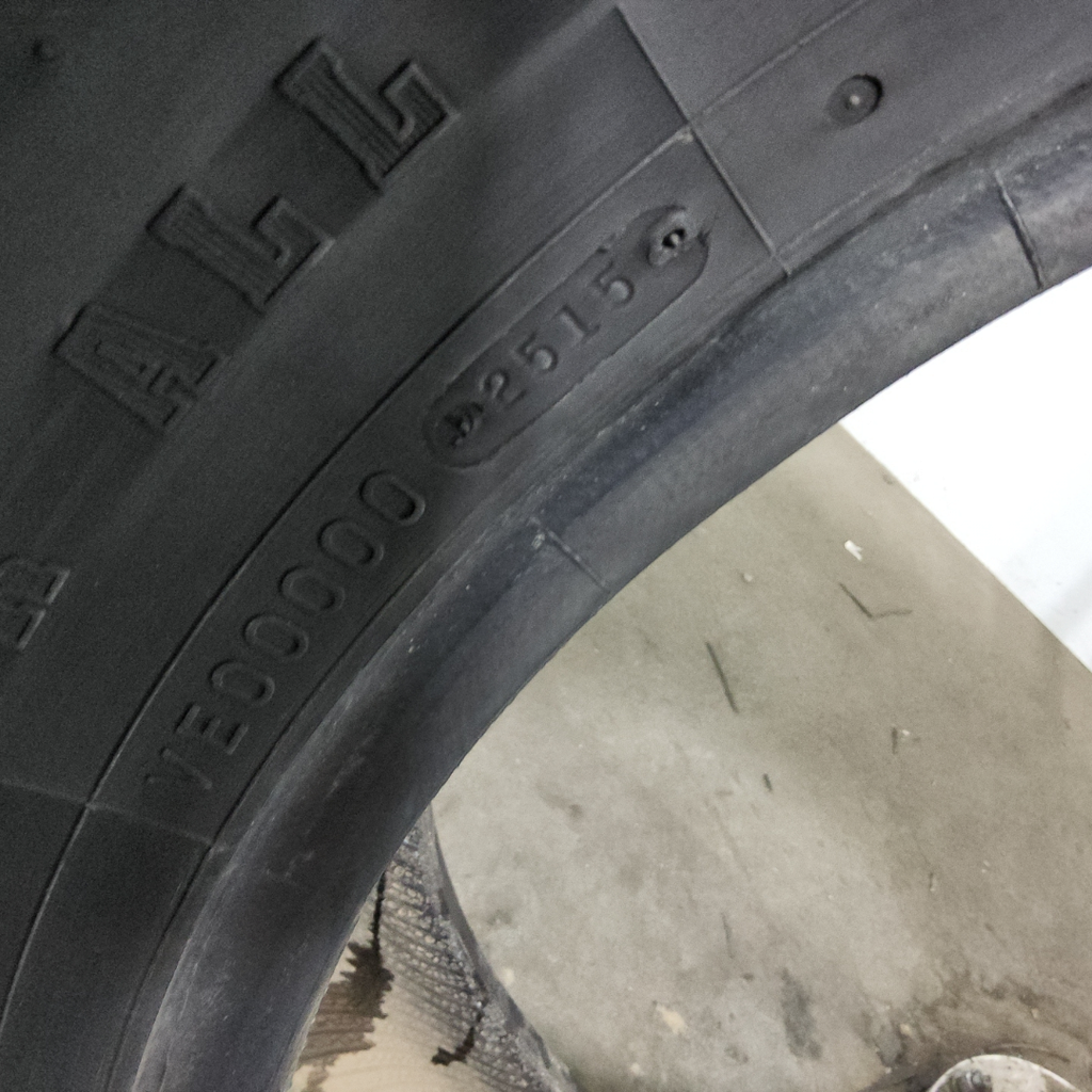 14.9-24 Firestone Super All Traction II 23 R-1 C (6 Ply), 75%