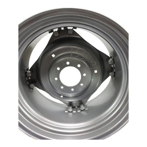 [133368] 8-Hole Rim with Clamp/Loop Style (groups of 2 bolts) Center for 28"-30" Rim, Case IH Silver Mist