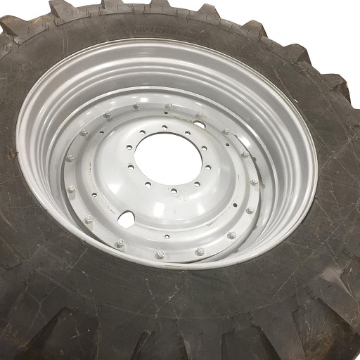 [WT005711CTR] 10-Hole Stub Disc Center for 38"-54" Rim, Case IH Silver Mist